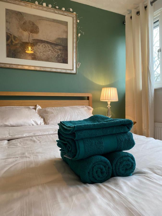 1 Luxurious Double Bedroom With Private Shower Ридинг Экстерьер фото