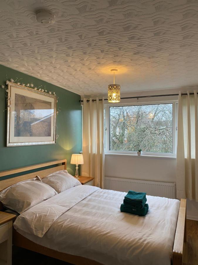 1 Luxurious Double Bedroom With Private Shower Ридинг Экстерьер фото